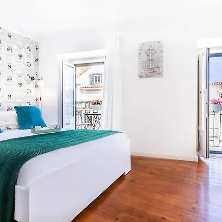 Апартаменты Alfama Balcony *